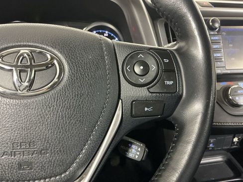 Used 2017 Toyota RAV4 Limited image 15