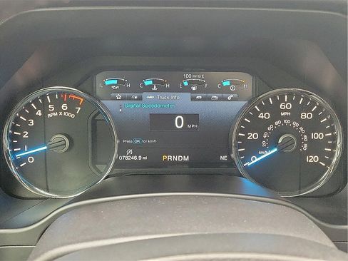 Used 2018 Ford F150 Platinum w/ Equipment Group 701A Luxury image 17