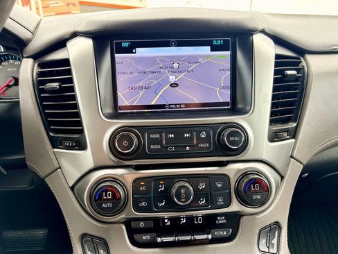 Used 2018 Chevrolet Tahoe LT AWD/4WD image 15