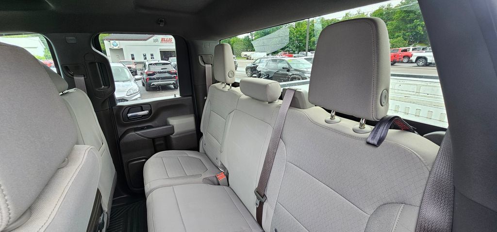 Used 2021 Chevrolet Silverado 2500 LT w/ All Star Edition AWD/4WD image 17