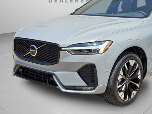 Certified 2026 Volvo XC60 B5 Plus w/ Protection Package Premier AWD/4WD image 32