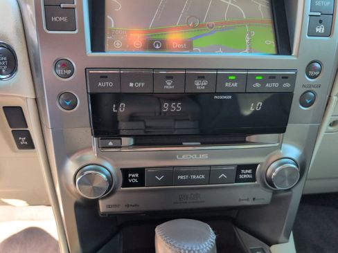 Used 2016 Lexus GX 460 Luxury AWD/4WD image 14