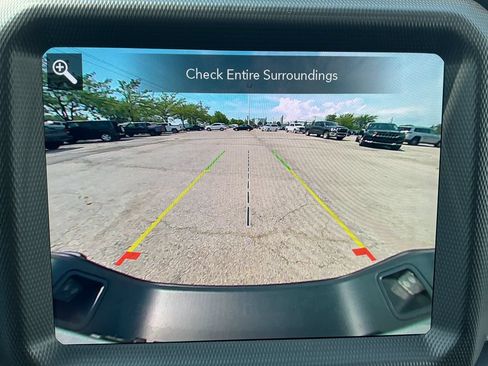 Certified 2022 Jeep Gladiator Overland w/ Popular Equipment Package AWD/4WD image 25