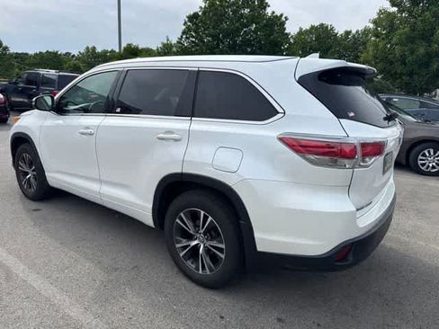 Used 2016 Toyota Highlander XLE AWD/4WD image 5