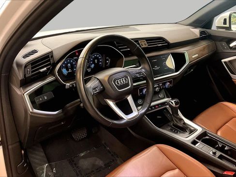 Used 2024 Audi Q3 2.0T Premium w/ Convenience Package AWD/4WD image 18