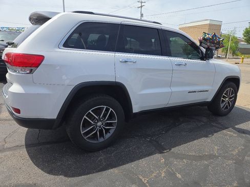 Used 2018 Jeep Grand Cherokee Limited AWD/4WD image 6