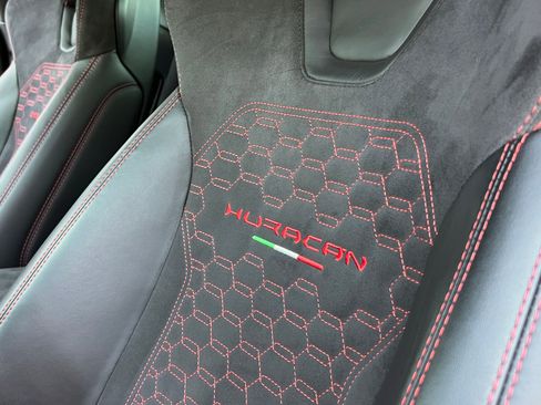 Used 2017 Lamborghini Huracan LP 580-2 RWD image 36