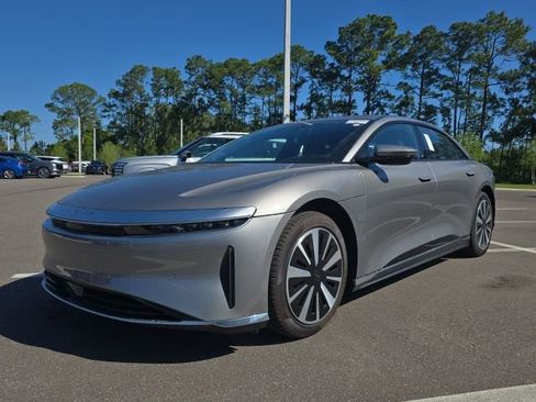 Used 2024 Lucid Air Pure image 23