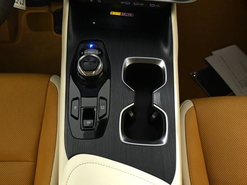 New 2026 Lexus RZ 450e AWD w/ Technology Package image 24