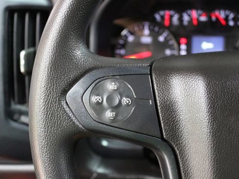 Used 2018 Chevrolet Silverado 1500 Custom w/ Custom Convenience Package AWD/4WD image 16