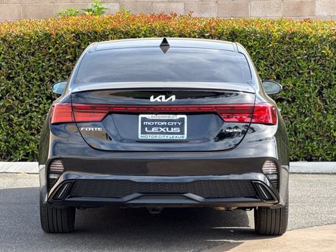 Used 2024 Kia Forte GT-Line w/ GT-Line Premium Package FWD image 5