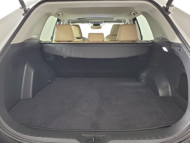 Used 2024 Toyota RAV4 XLE Premium FWD image 10