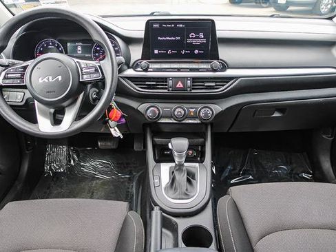 Used 2024 Kia Forte LXS w/ LXS Technology Package image 12