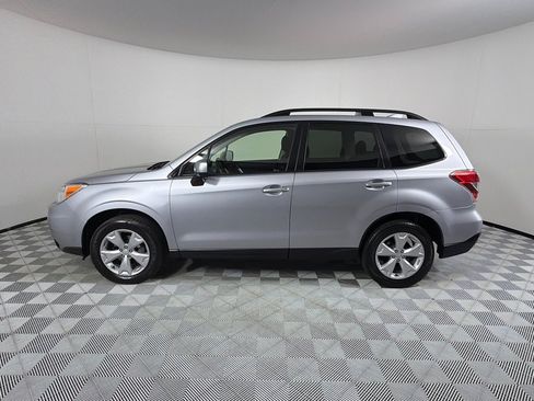 Used 2016 Subaru Forester 2.5i Premium w/ All-Weather Package AWD/4WD image 7