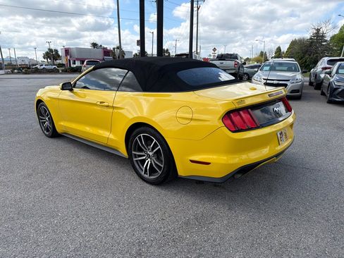 Used 2017 Ford Mustang Premium image 10