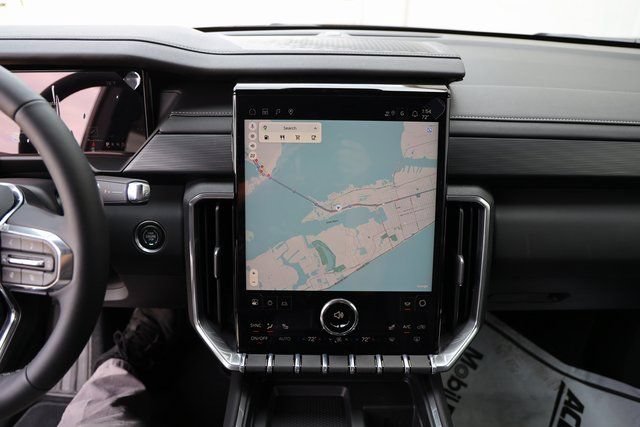 New 2026 GMC Acadia Elevation w/ Black Edition FWD image 18