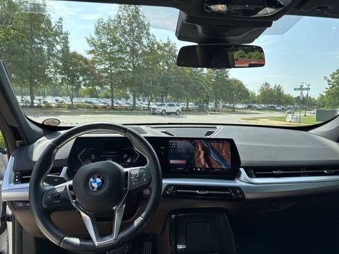 Used 2024 BMW X1 xDrive28i w/ Premium Package AWD/4WD image 12