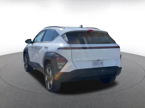 Used 2025 Hyundai Kona SEL image 11