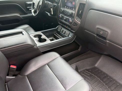 Used 2014 GMC Sierra 1500 SLT w/ All-Terrain Package AWD/4WD image 15