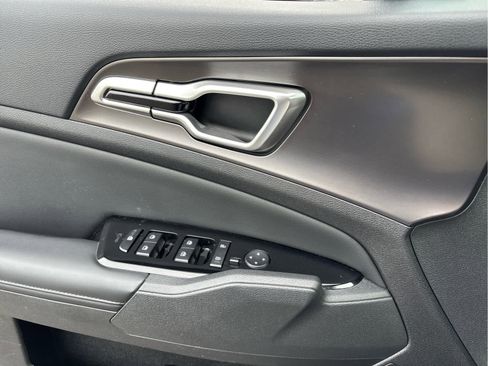 Used 2023 Kia Sportage EX image 21