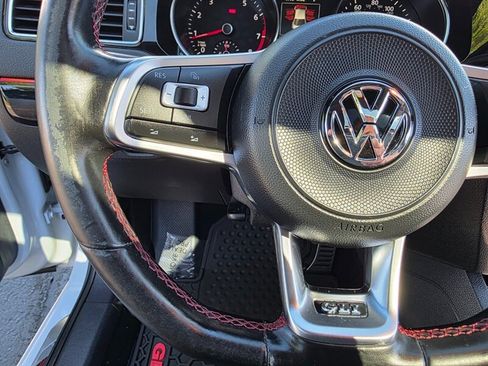 Used 2017 Volkswagen Jetta GLI FWD image 33