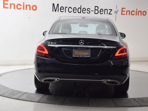 Used 2019 Mercedes-Benz C 300 Sedan image 5