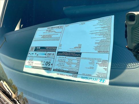 New 2025 Hyundai Elantra SEL FWD image 14