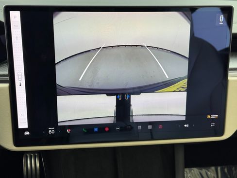 Used 2022 Tesla Model S Plaid image 33