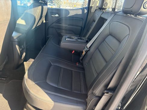 Used 2017 GMC Canyon Denali image 6