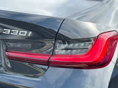 Used 2025 BMW 330i xDrive 330i xDrive w/ Premium Package image 8