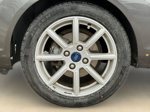 Used 2019 Ford Fiesta SE w/ Equipment Group 201A FWD image 11