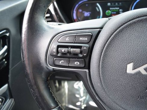 Used 2022 Kia Niro EX w/ Cold Weather Package image 29