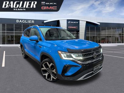 Used 2022 Volkswagen Taos SEL w/ Panoramic Sunroof Package