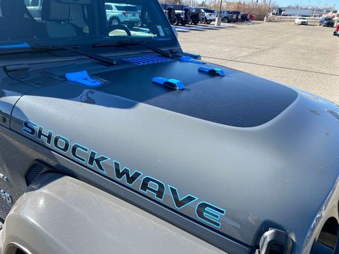 Used 2022 Jeep Wrangler Unlimited Sahara image 33