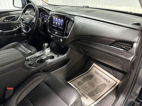 Used 2020 Chevrolet Traverse LT w/ LPO, Floor Liner Package FWD image 30