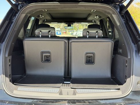 Certified 2024 Cadillac XT6 Premium Luxury w/ Platinum Package image 10