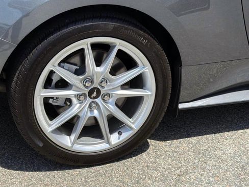 Used 2025 Ford Mustang GT Premium RWD image 9