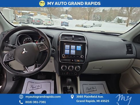 Used 2020 Mitsubishi Outlander Sport AWD image 17