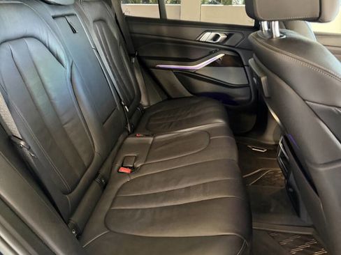 Used 2019 BMW X5 xDrive50i w/ M Sport Package image 24