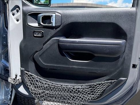 Used 2018 Jeep Wrangler Unlimited Sport S AWD/4WD image 19