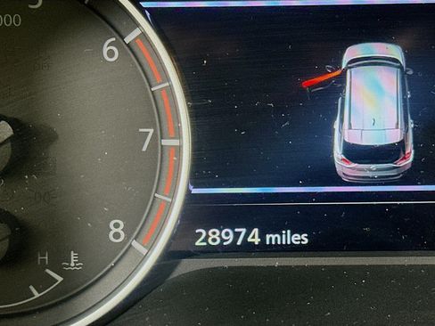 Used 2023 Nissan Rogue SV FWD image 18