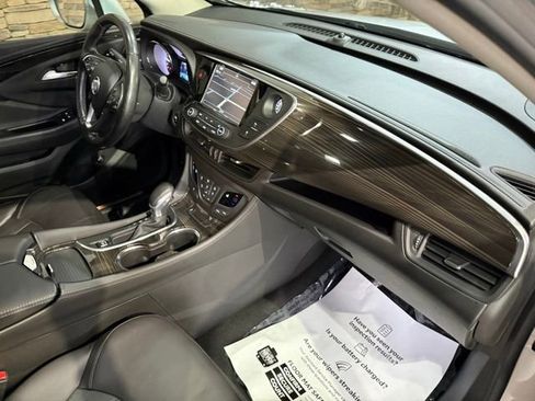 Used 2019 Buick Envision Essence FWD image 28