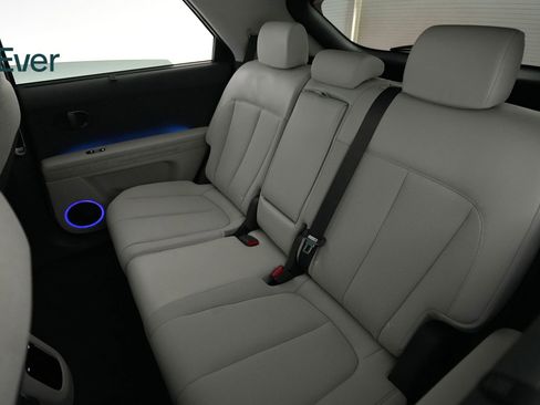 Used 2025 Hyundai Ioniq 5 Limited image 24