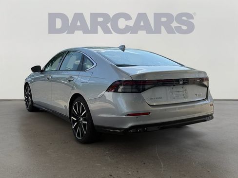 Used 2024 Honda Accord Touring image 5