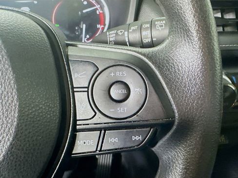 Used 2024 Toyota RAV4 XLE AWD/4WD image 23