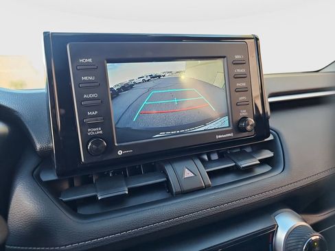 Certified 2020 Toyota RAV4 XLE AWD/4WD image 13