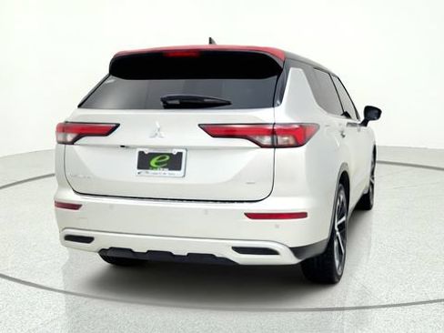 Used 2022 Mitsubishi Outlander SE AWD/4WD image 8