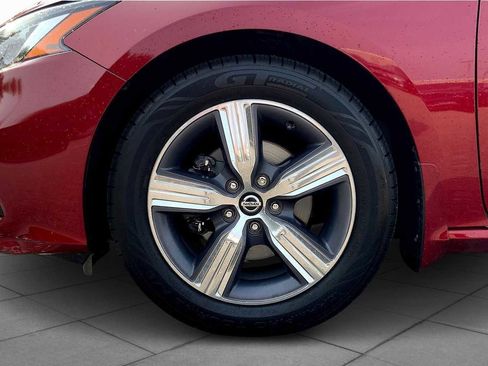 Used 2020 Nissan Altima 2.5 SV image 10