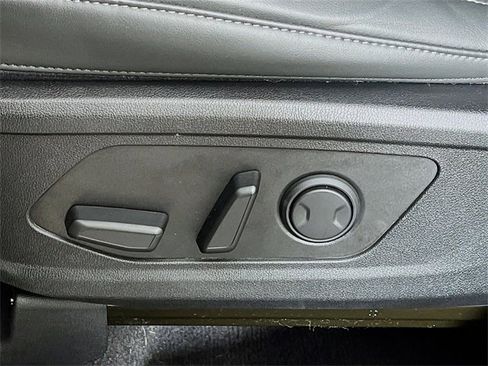 Used 2023 Kia Sorento SX image 11