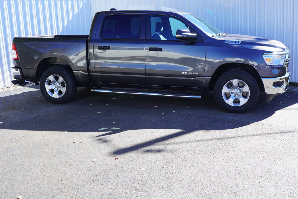 Used 2023 RAM 1500 Big Horn AWD/4WD image 2